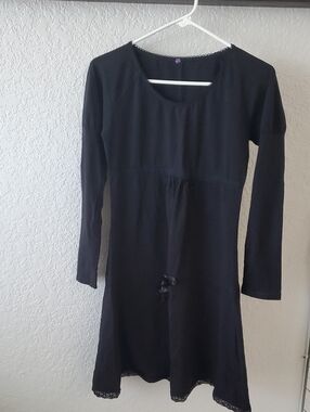 Seraphine Maternity Black Long-Sleeve Scoop Neck Women's Dress, Size S